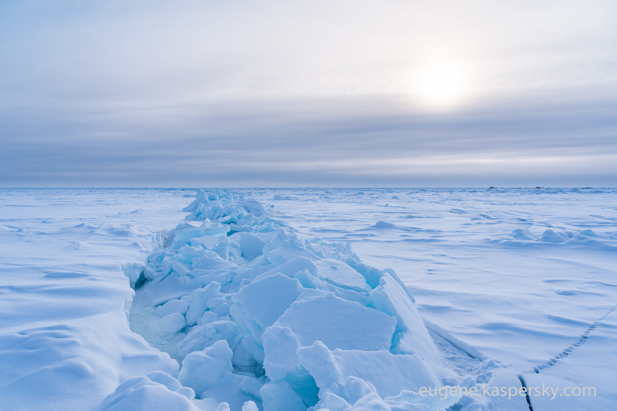Barneo Camp (North Pole), дрейфующая станция Барнео (Северный Полюс)